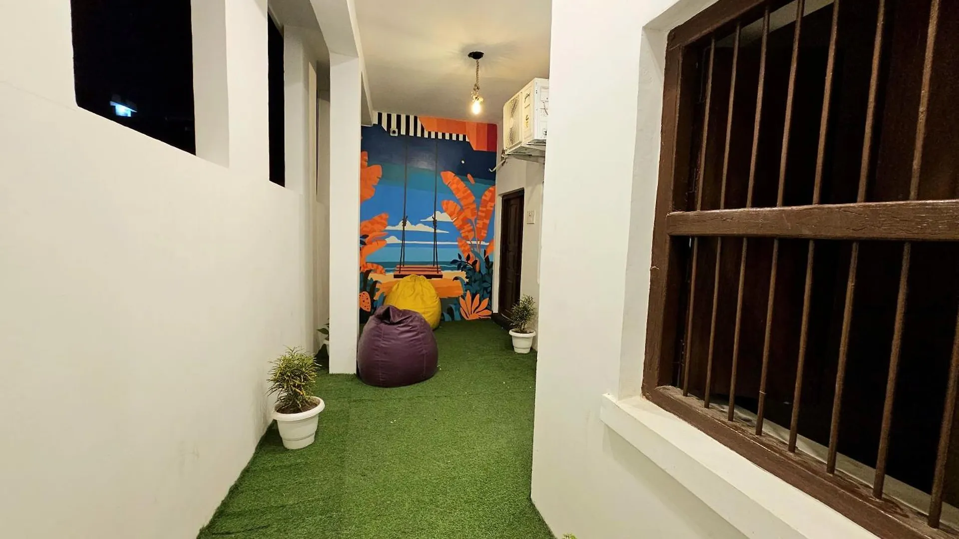 Elephant House - Boutique Stays Benares Hostel