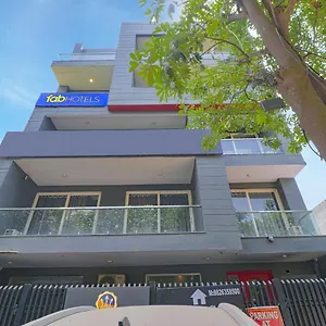 Fabhotel Pantao 3*, Gurgaon India